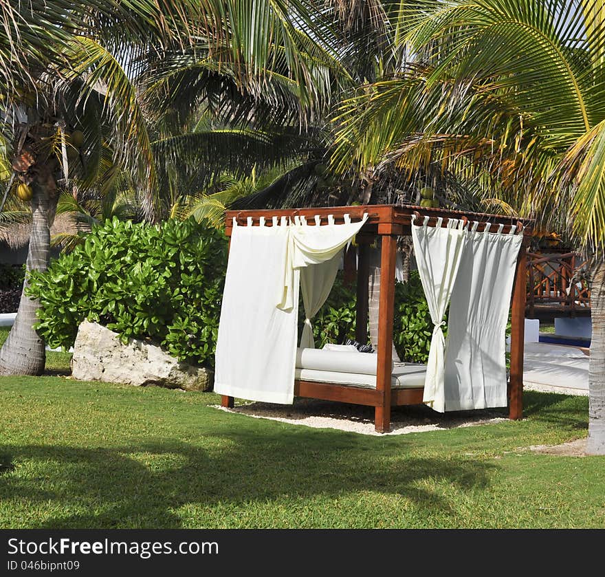 On the Riviera Maya many of the resorts offer these kind of dream day beds. On the Riviera Maya many of the resorts offer these kind of dream day beds