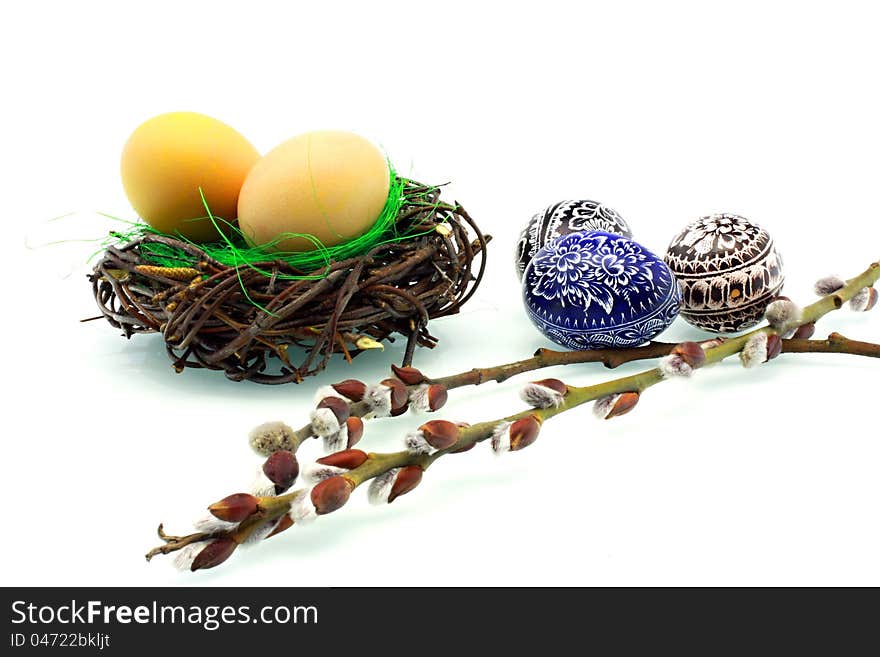 Easter eggs in the nest