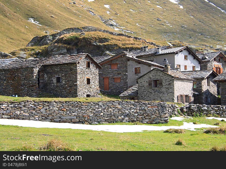 Old village of Alpe Angeloga - Chiavenna (Vallespluga)