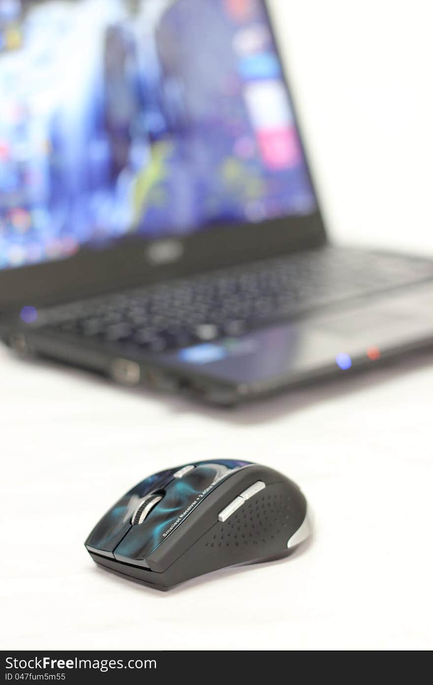 Wireless Mouse and laptop technology