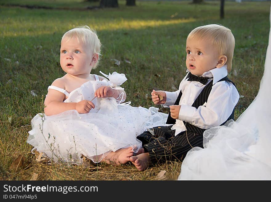 Children dressed as bride and groom