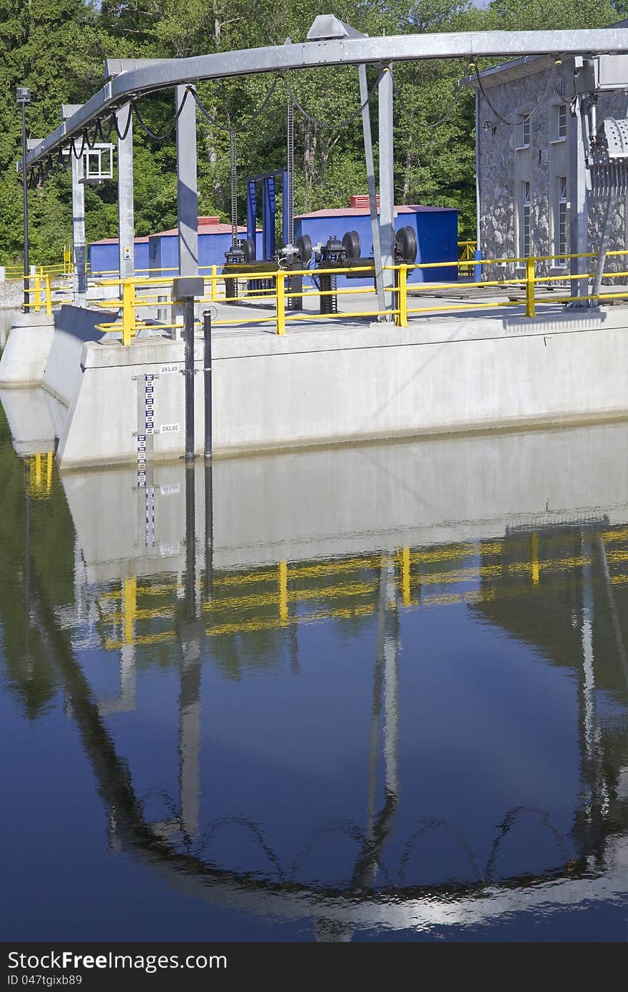 Hydro power plant