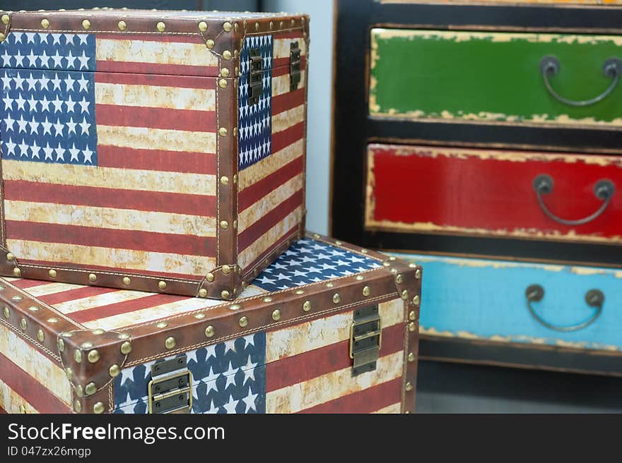 Photos of cute chests and drawers with a picture of the American flag. Photos of cute chests and drawers with a picture of the American flag