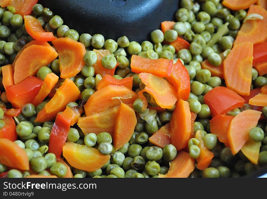 Carrot, Red Pepper And Peas