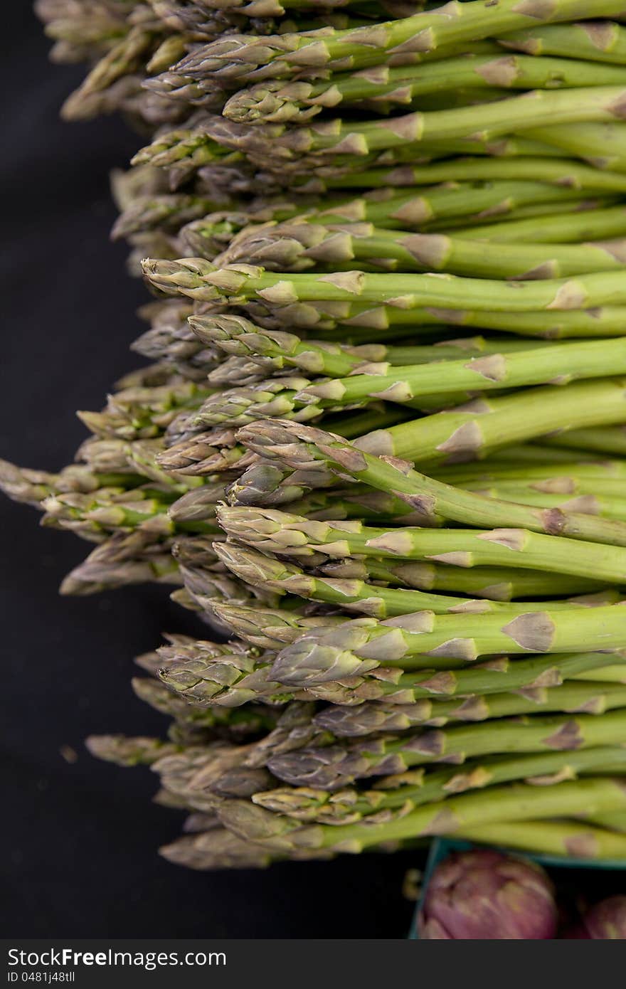 Freshly harvested organic asparagus