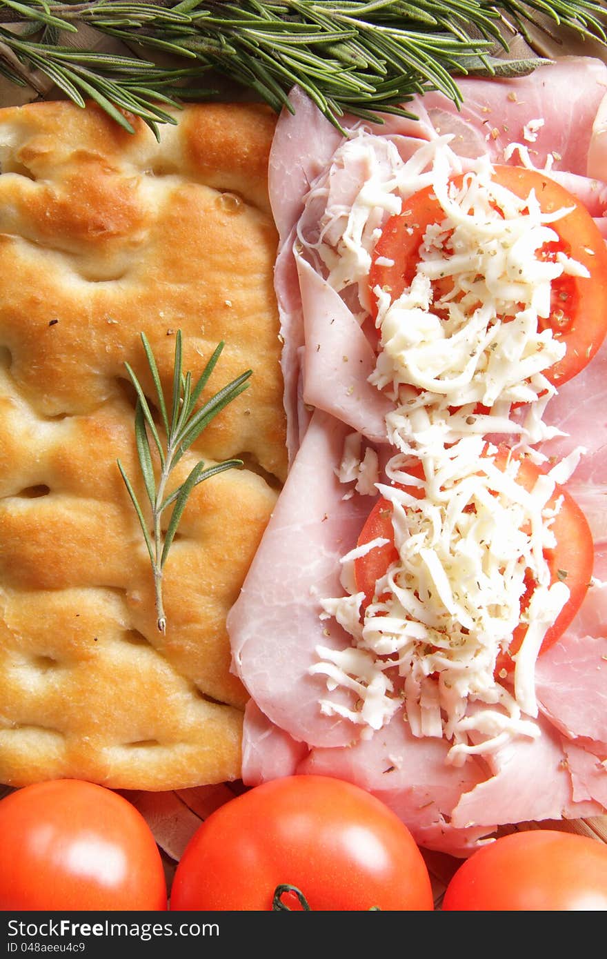 Prosciutto Baked Pizza Dough With Tomato And Mozza