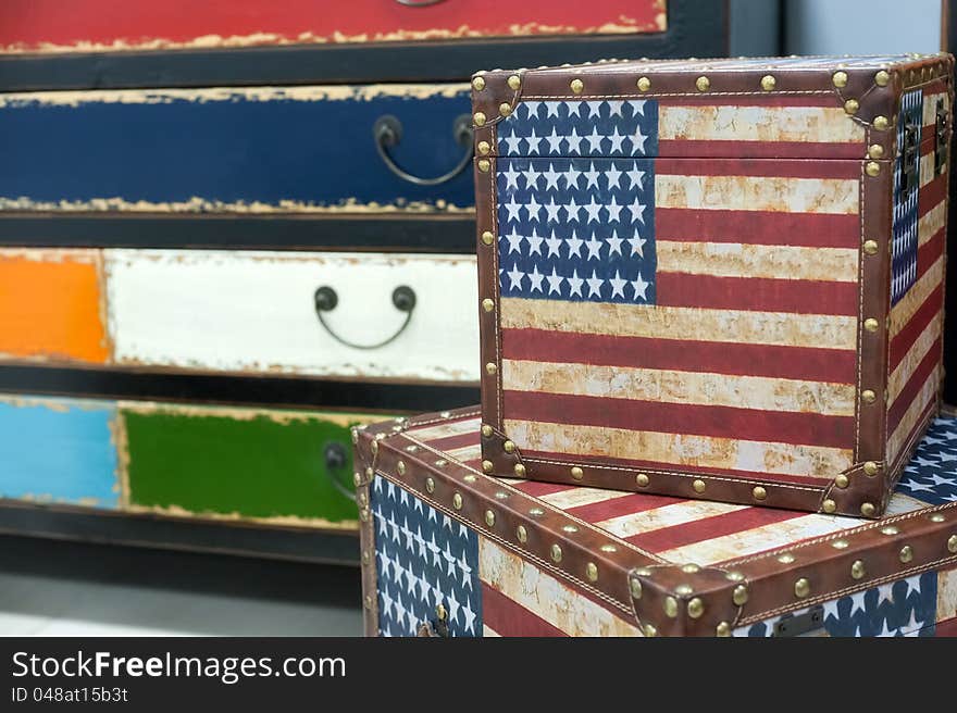 Photos of cute chests and drawers with a picture of the American flag. Photos of cute chests and drawers with a picture of the American flag