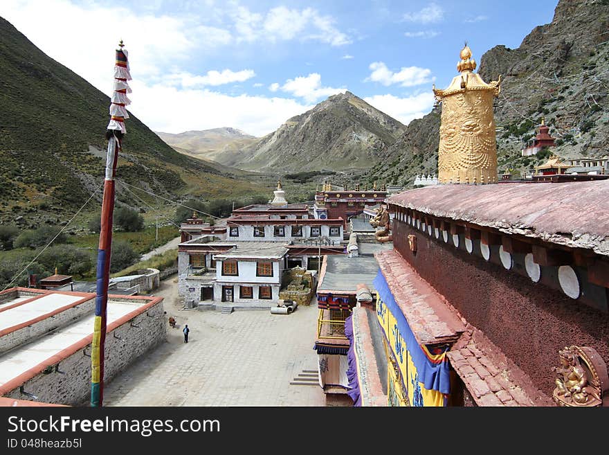 Buddhist monastery in Tibet