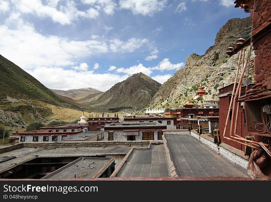 Buddhist monastery in Tibet