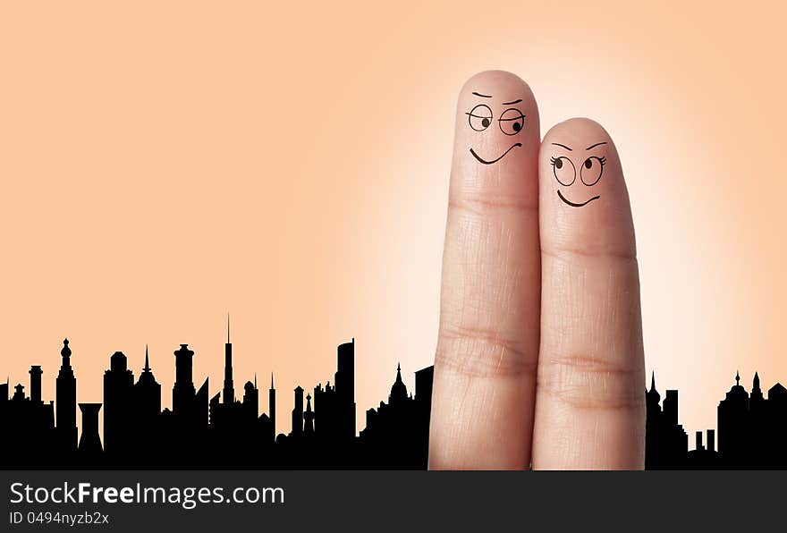 A finger couple dream to travel