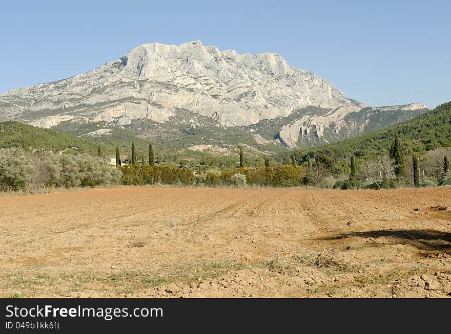 Sainte Victoire mountain, symbol of Provence