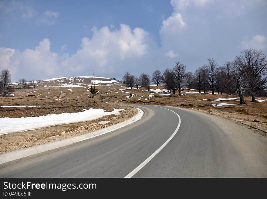 Alpine curved road