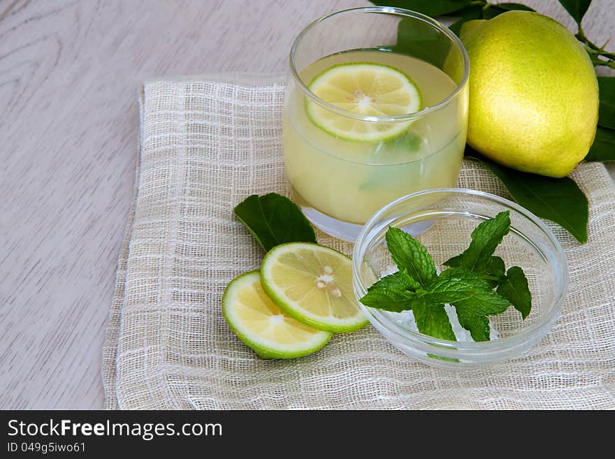 Lemonade With Mint