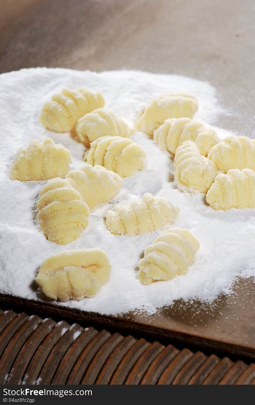 Pasta Gnocchi put on a white tablecloth