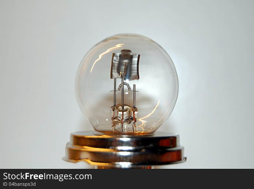 Vintage incandescent car lamp for headlights and low beam