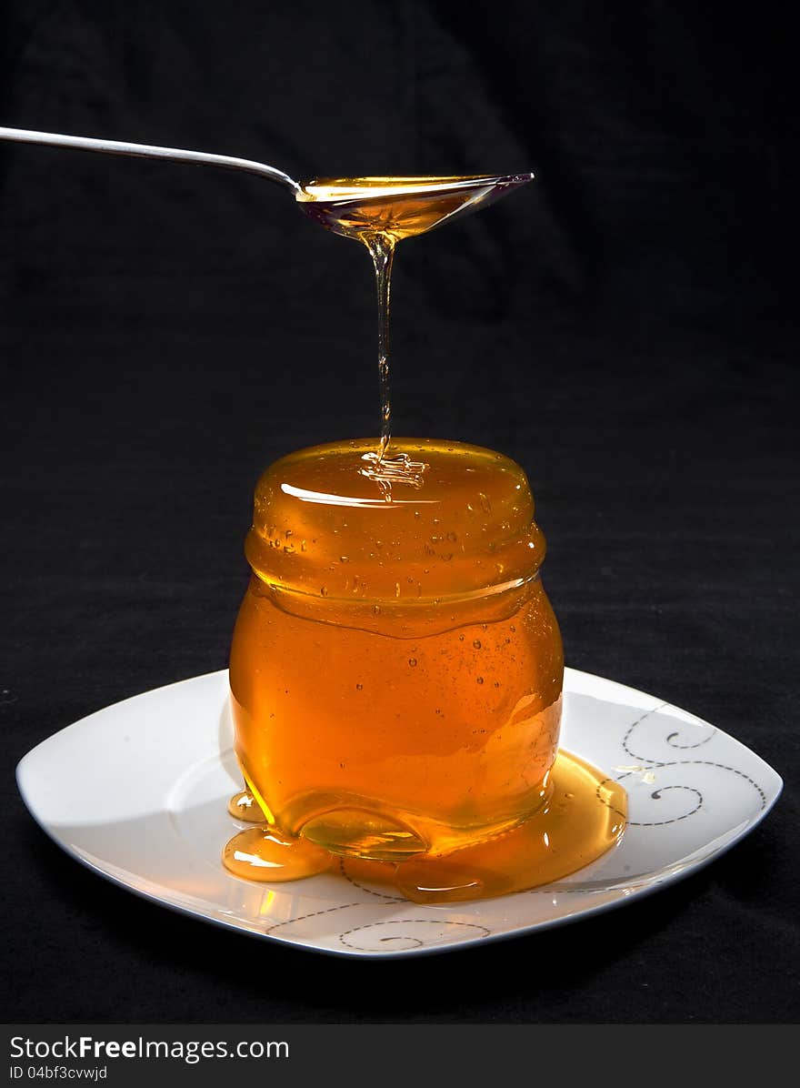 Extraordinary honey from Bashkiriya. Extraordinary honey from Bashkiriya.