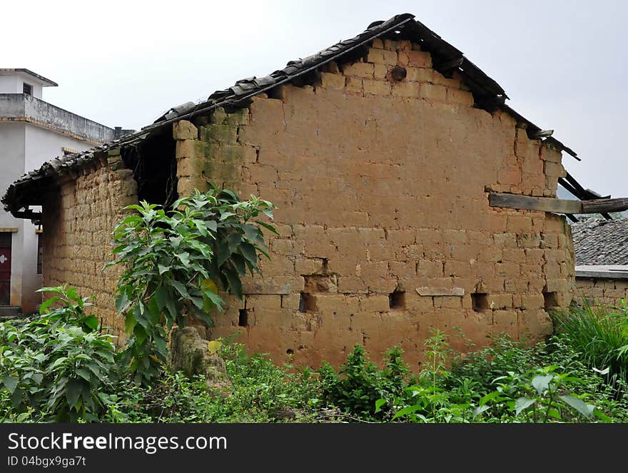 Old house in the countryside .