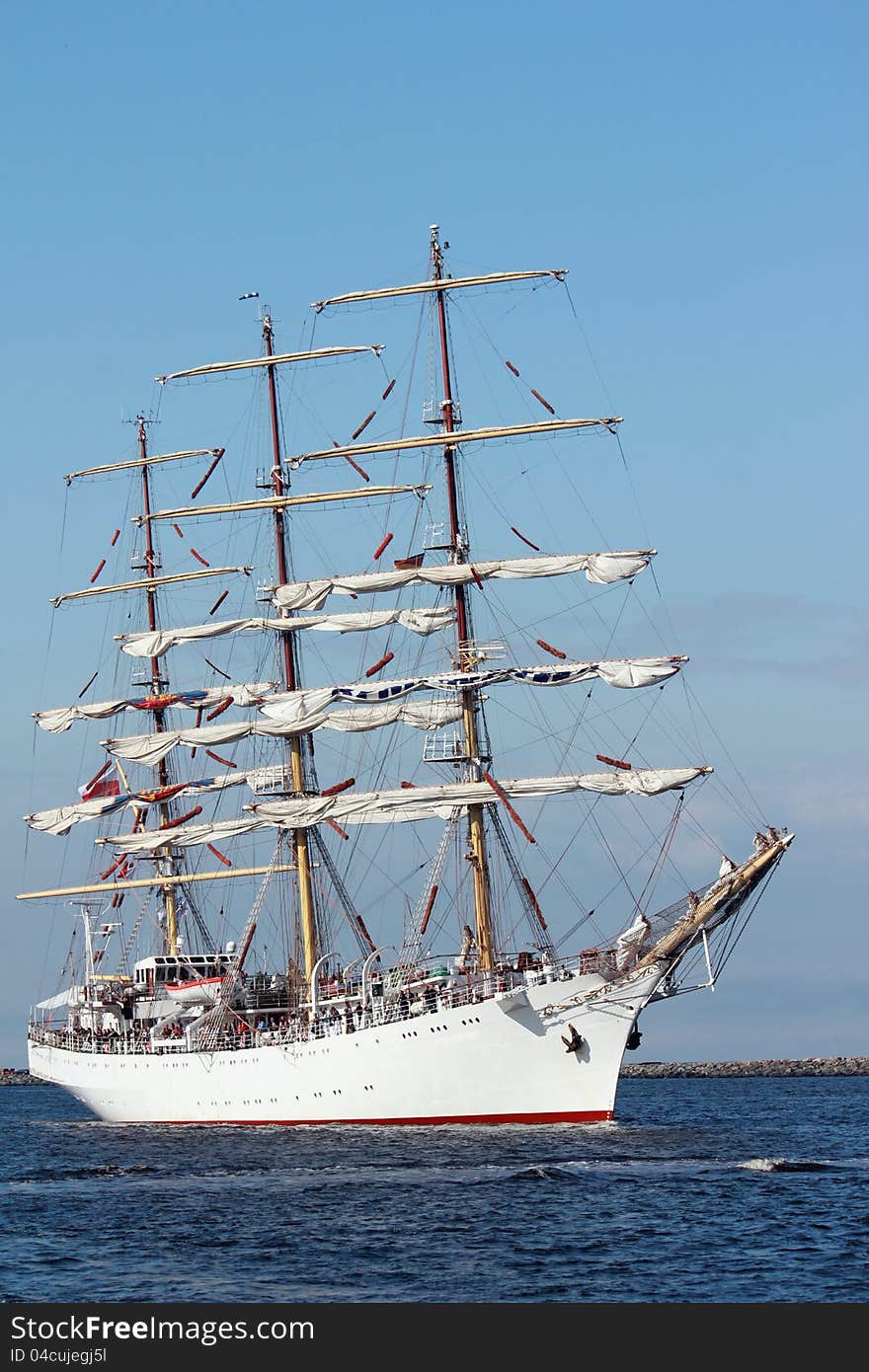 Sailing ships (worldwide parade of sailing ships in Warnemunde - Rostock, Germany). Sailing ships (worldwide parade of sailing ships in Warnemunde - Rostock, Germany)