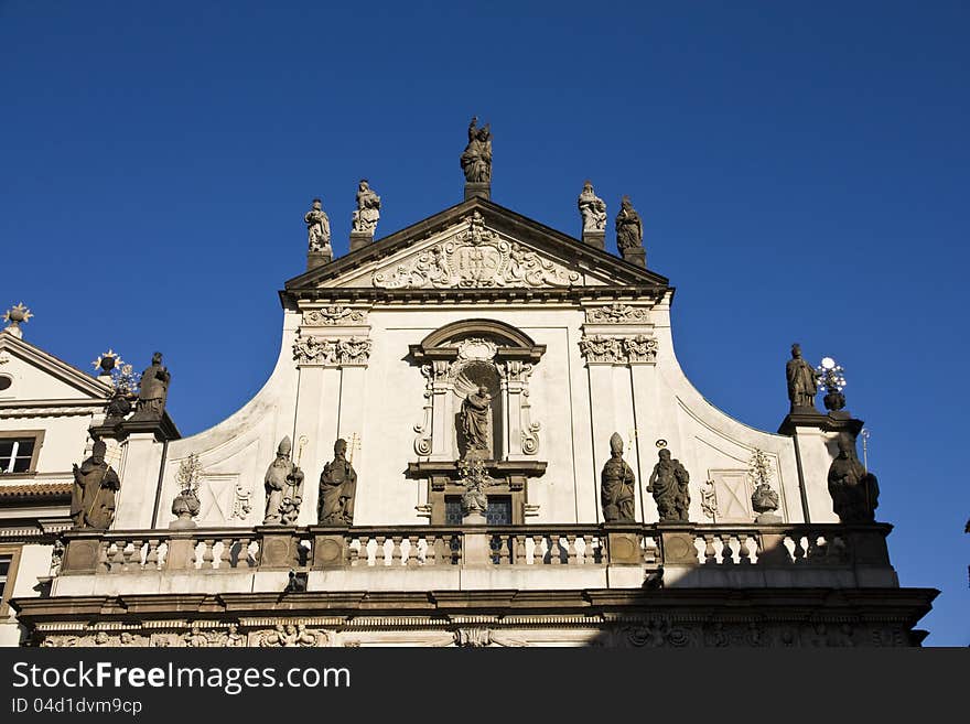 House with statues