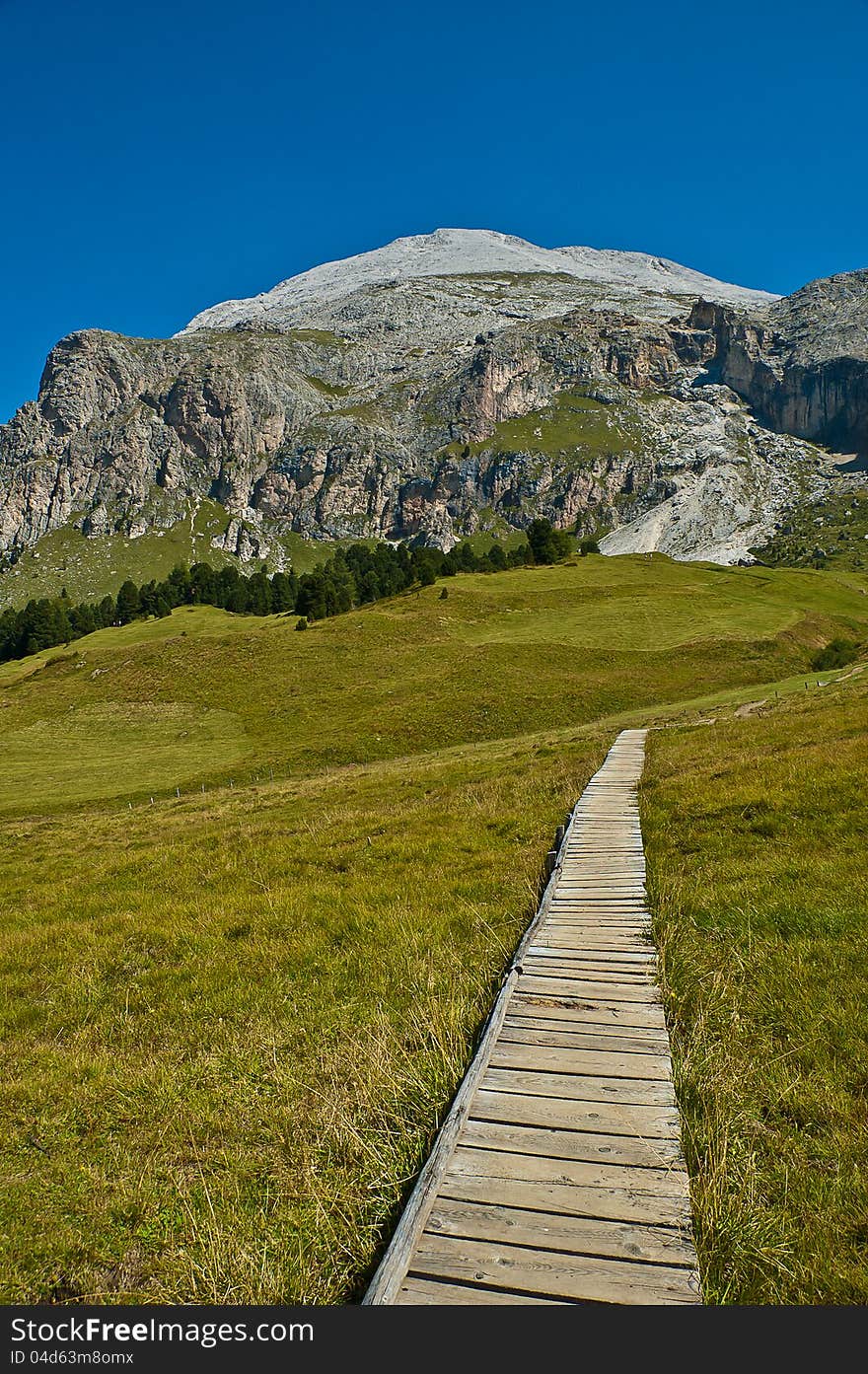 Dolomites: the path to the top of Sassopiatto. Dolomites: the path to the top of Sassopiatto