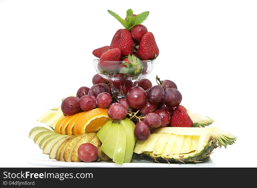 Sliced juicy ripe fruit in a restaurant