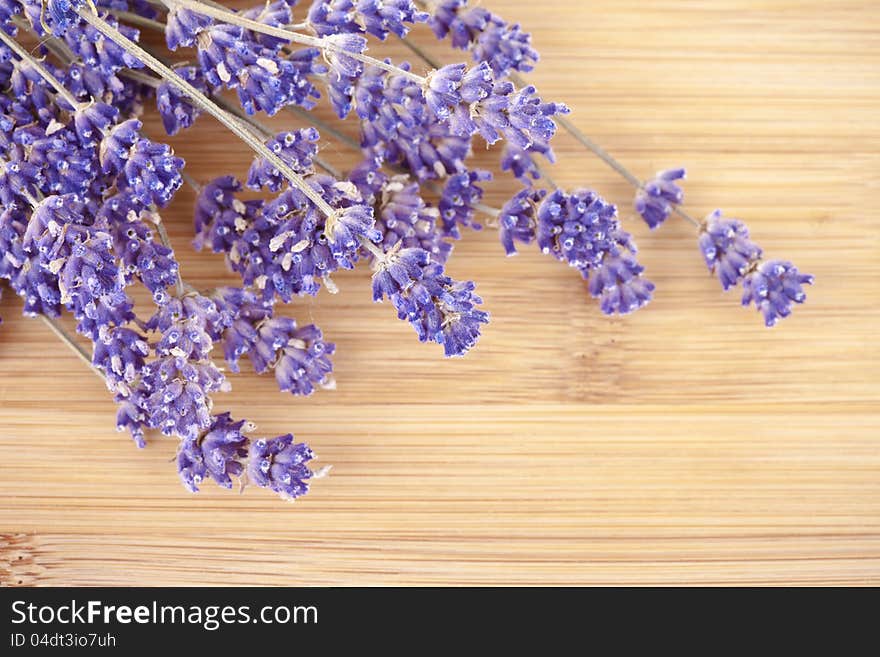 Dried lavender on a wooden desk