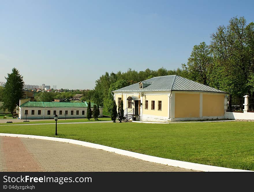 Yard of  the mansion of the nineteenth century. Yard of  the mansion of the nineteenth century