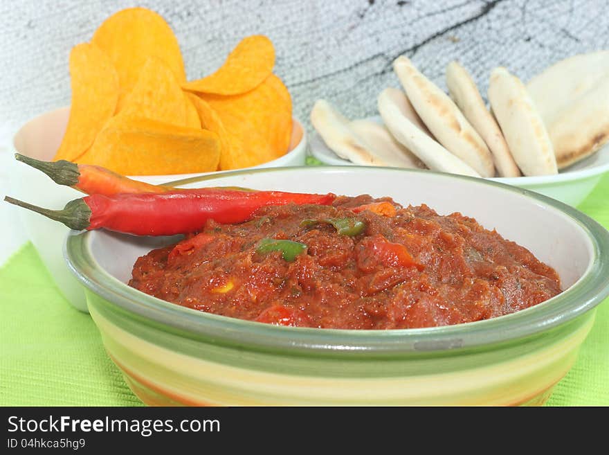 Spicy tomato sauce for nachos and tortilla