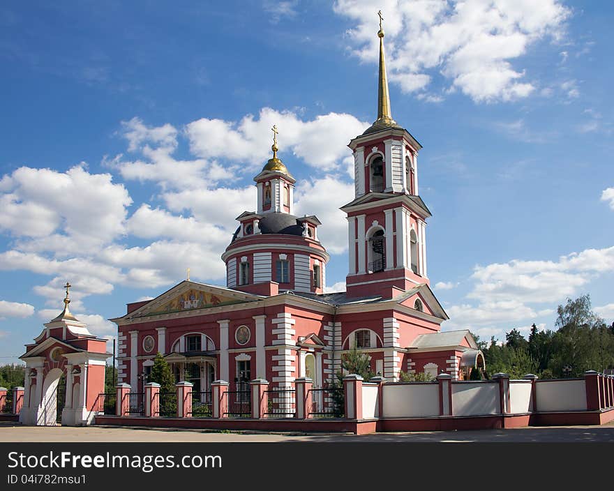 Church of St. Sergei Radonezhsky on the background of white clouds d.Almazovo Moscow region, Церковь преподобного Сергия Радонежского на фоне белых облаков д.Алмазово Московская область. Church of St. Sergei Radonezhsky on the background of white clouds d.Almazovo Moscow region, Церковь преподобного Сергия Радонежского на фоне белых облаков д.Алмазово Московская область