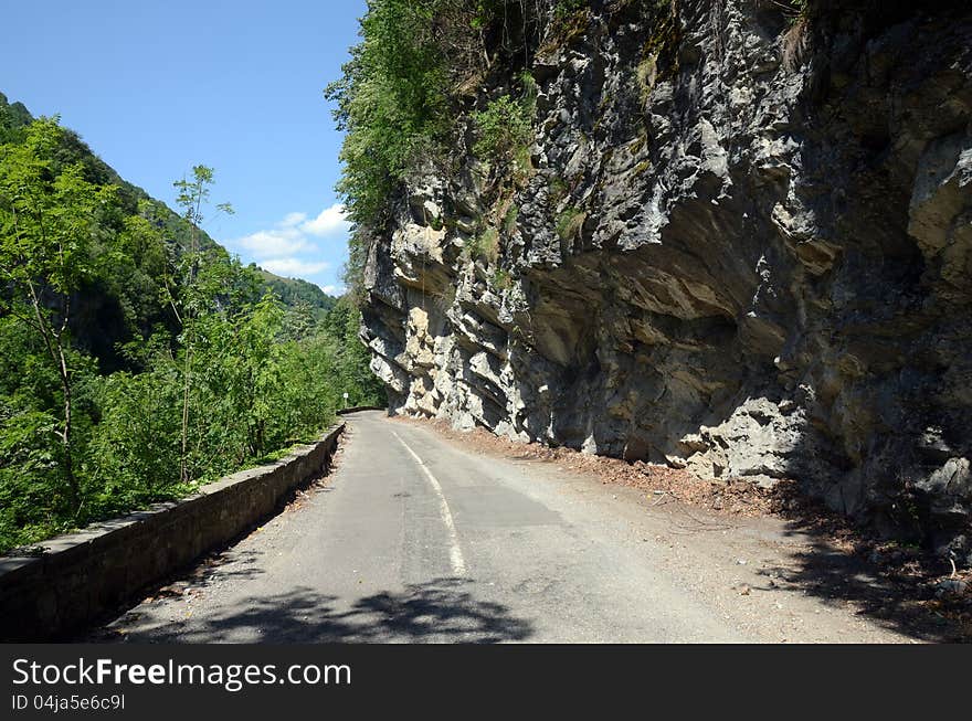 Cerna pass road