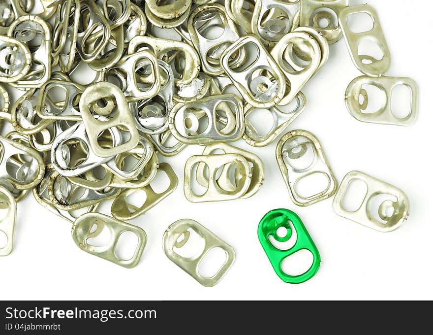 Ring pulls  is made ​​of aluminum. Waste is recycled