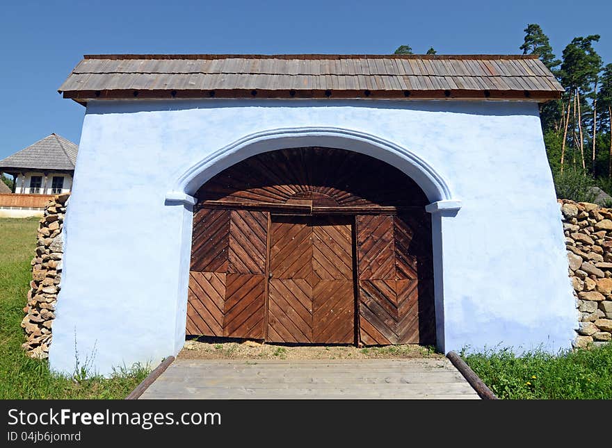 Rural gate in Sibiu