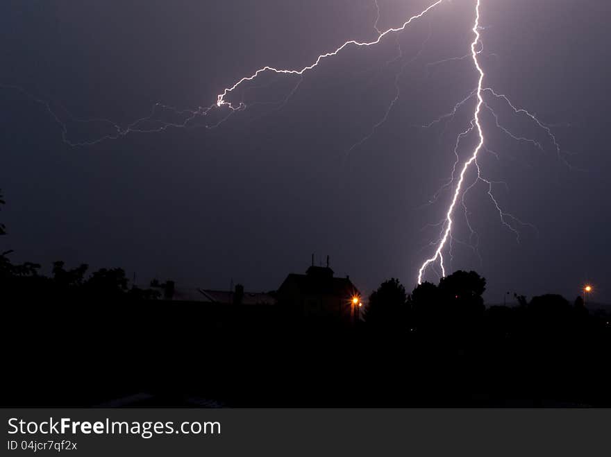 FLASH OF LIGHTNING DURING A THUNDERSTORM