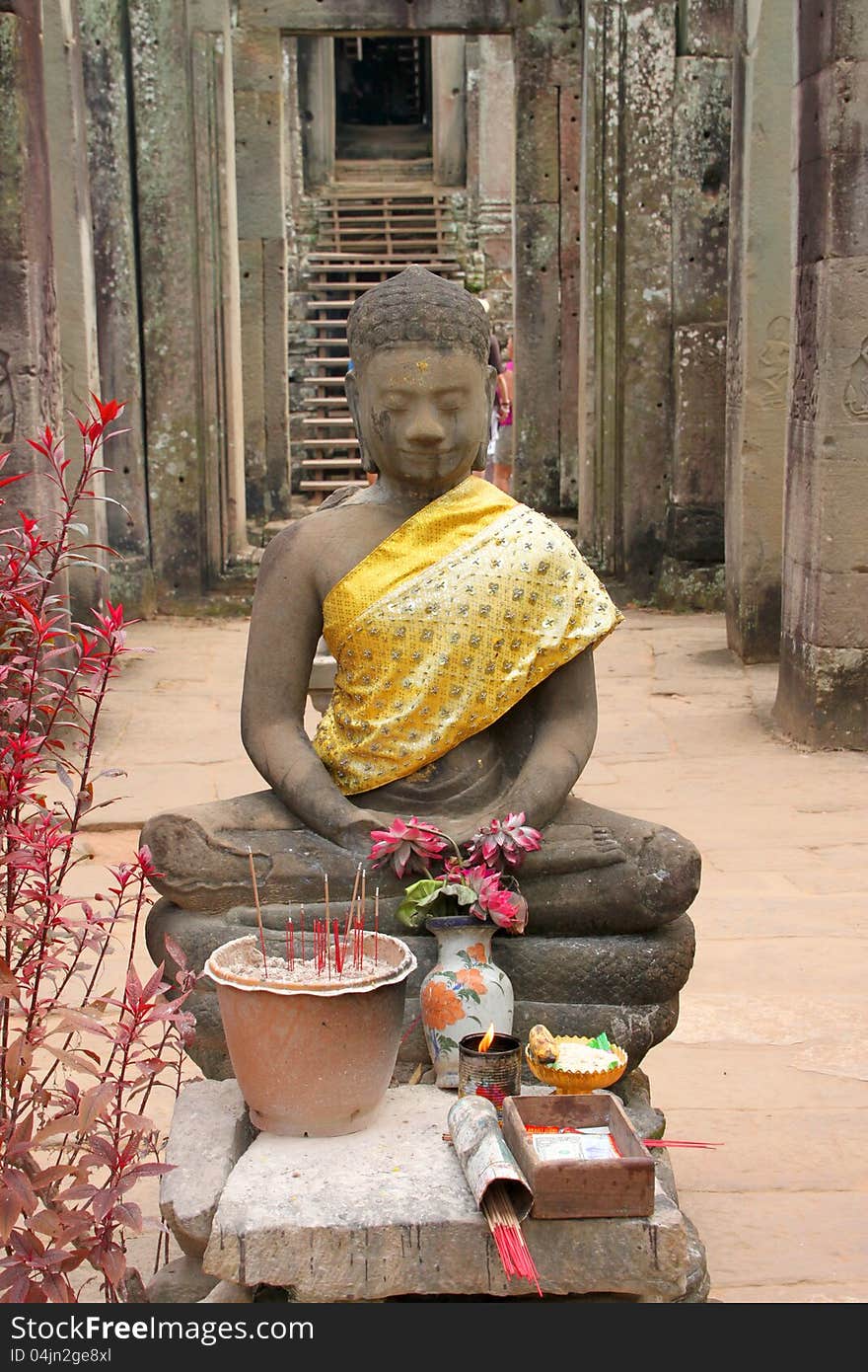 Buddha Statue And Khmer Art At Bayon Prasat, Angkor Thom