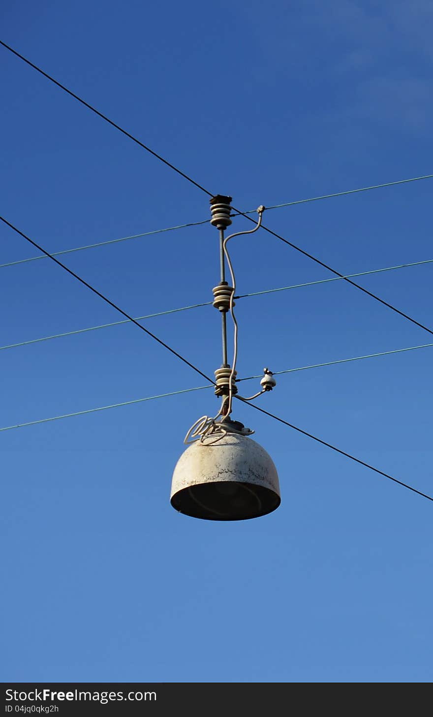 Wired street lamp &x28;unlit&x29