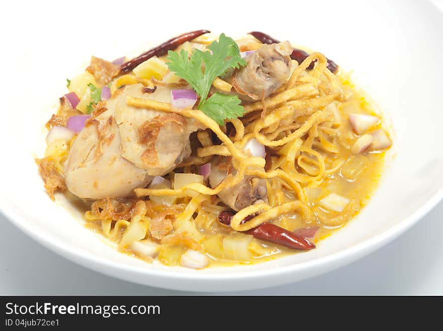 Egg Noodles With Chicken