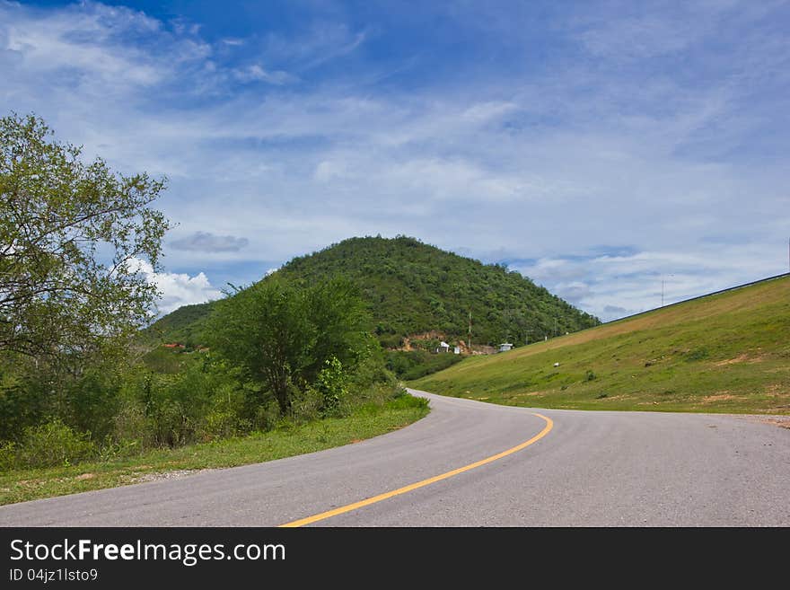 Road along reservoir