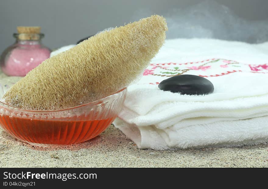 Sponge bath and liquid soap