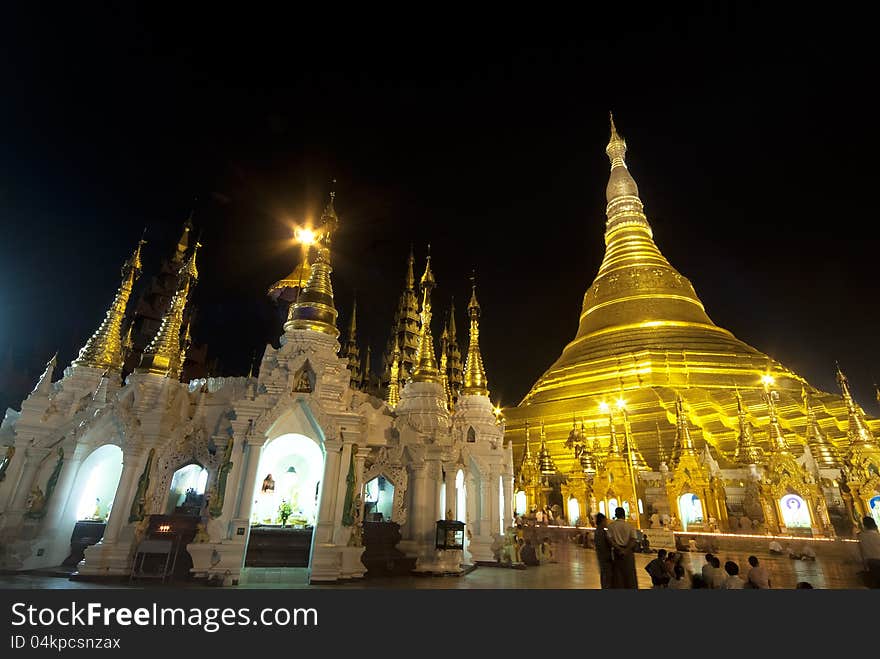 Schwedagon Pagoda at night time