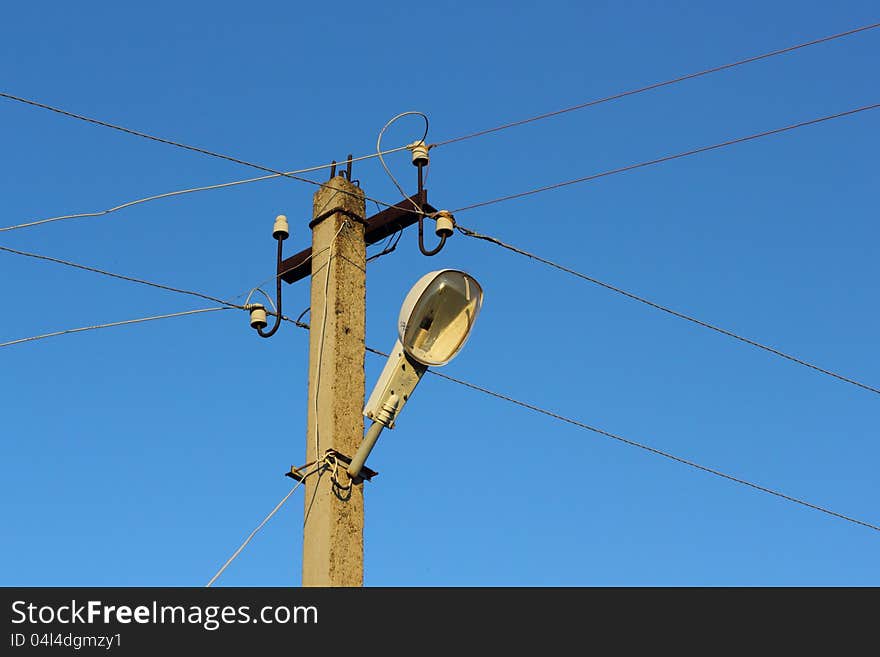 Concrete lighting column