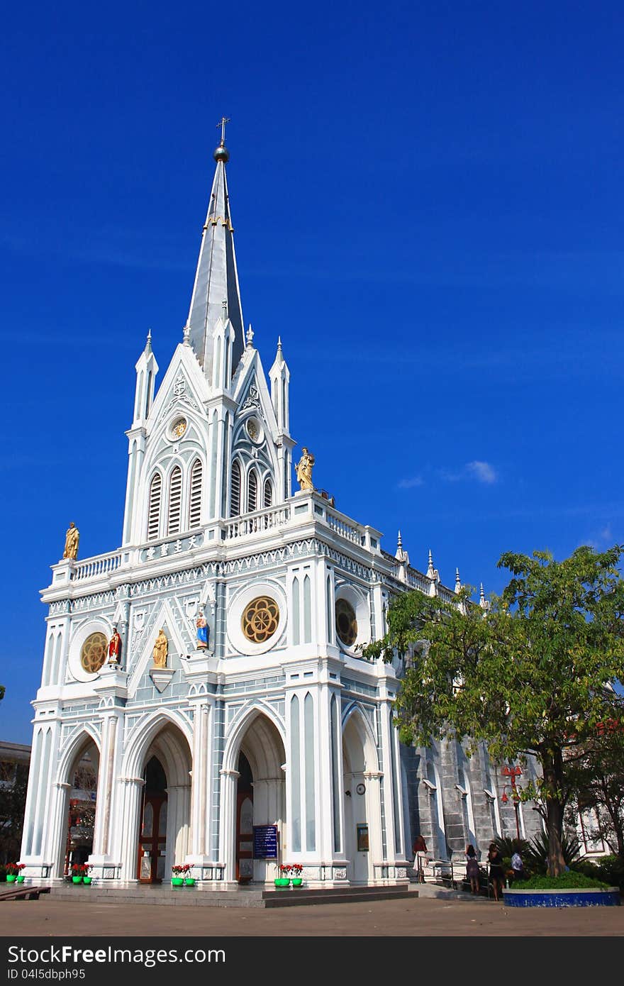 The chapel is beautiful in every week to have prayed here in Thailand.