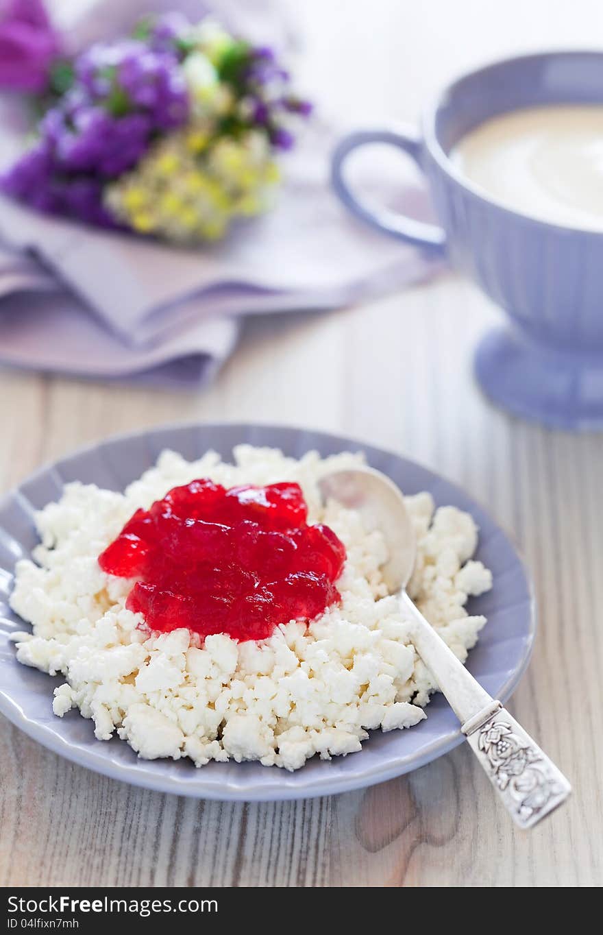 Homemade cottage cheese