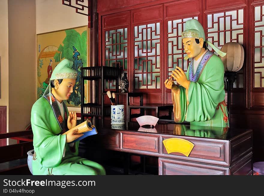 Liang Shanbo and Zhu Yingtai statues