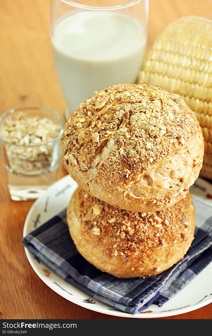 Rye multigrain breads for breakfast