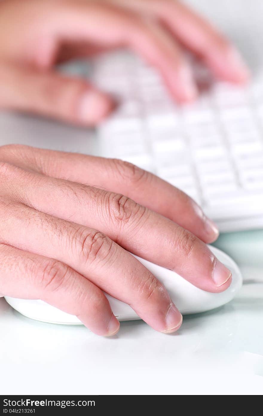 Business hand Operating on the computer