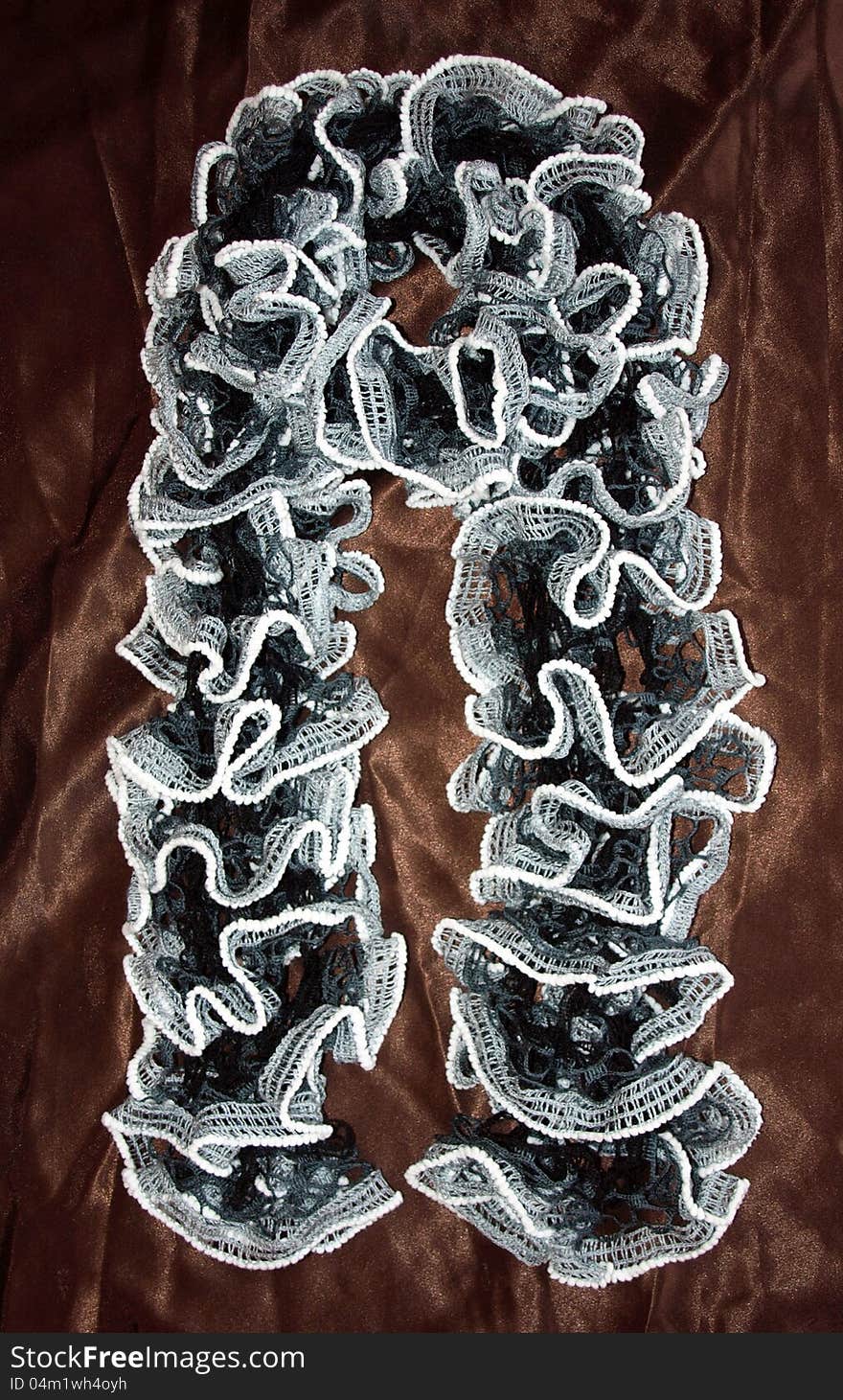 Tracery scarf