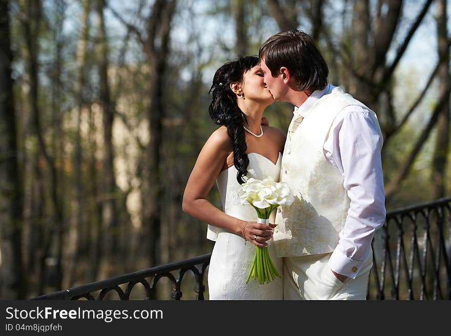 Kiss Bride And Groom In Walking