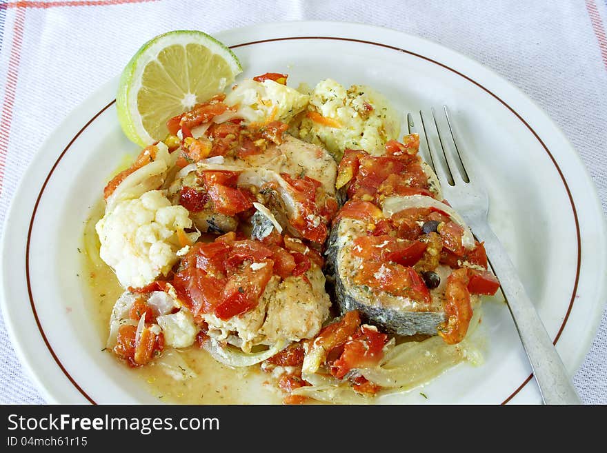 Baked fish and vegetables