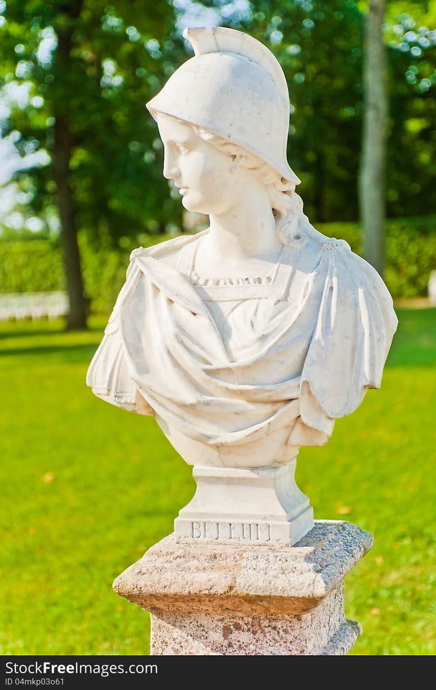 Tsarskoye Selo. Catherine Park. Bust Bellum