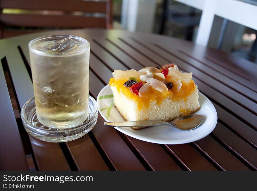 Cake topped with sweet pineapple jam.